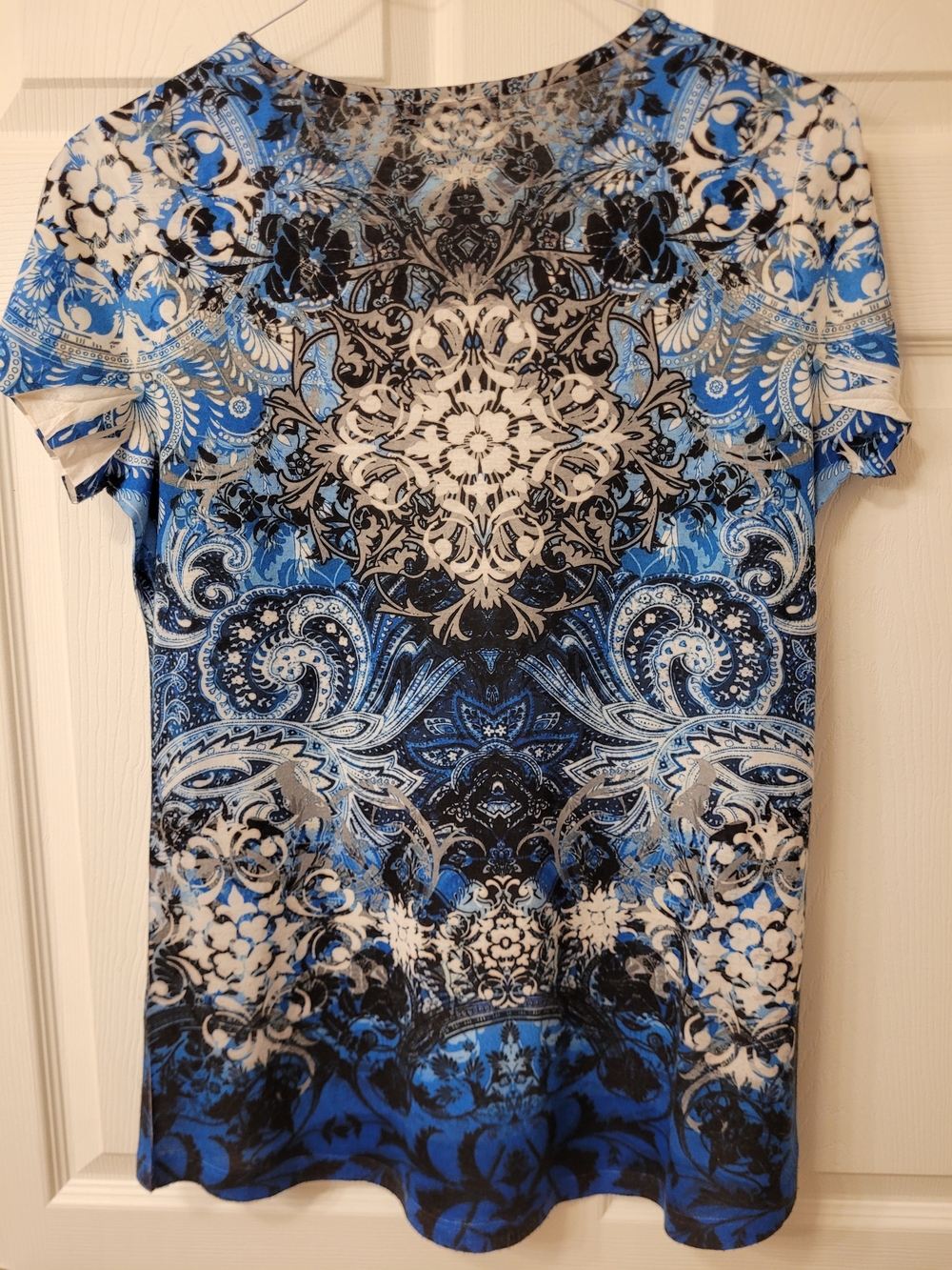 Christopher & Banks Blue, Black &  White Paisley Top Sz. Med - Picture 2 of 10